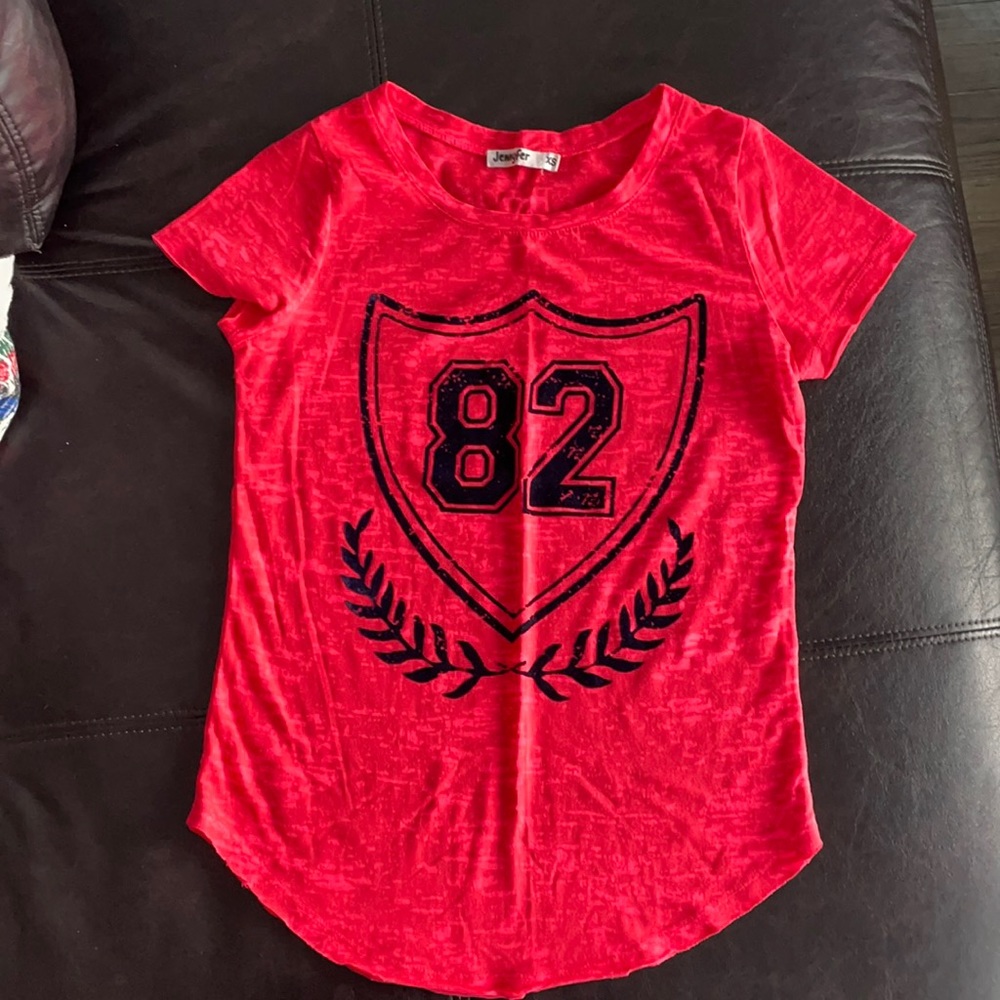 Smart, sporty t-shirt